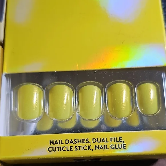 Red Aspen Yellow Press-On Nails